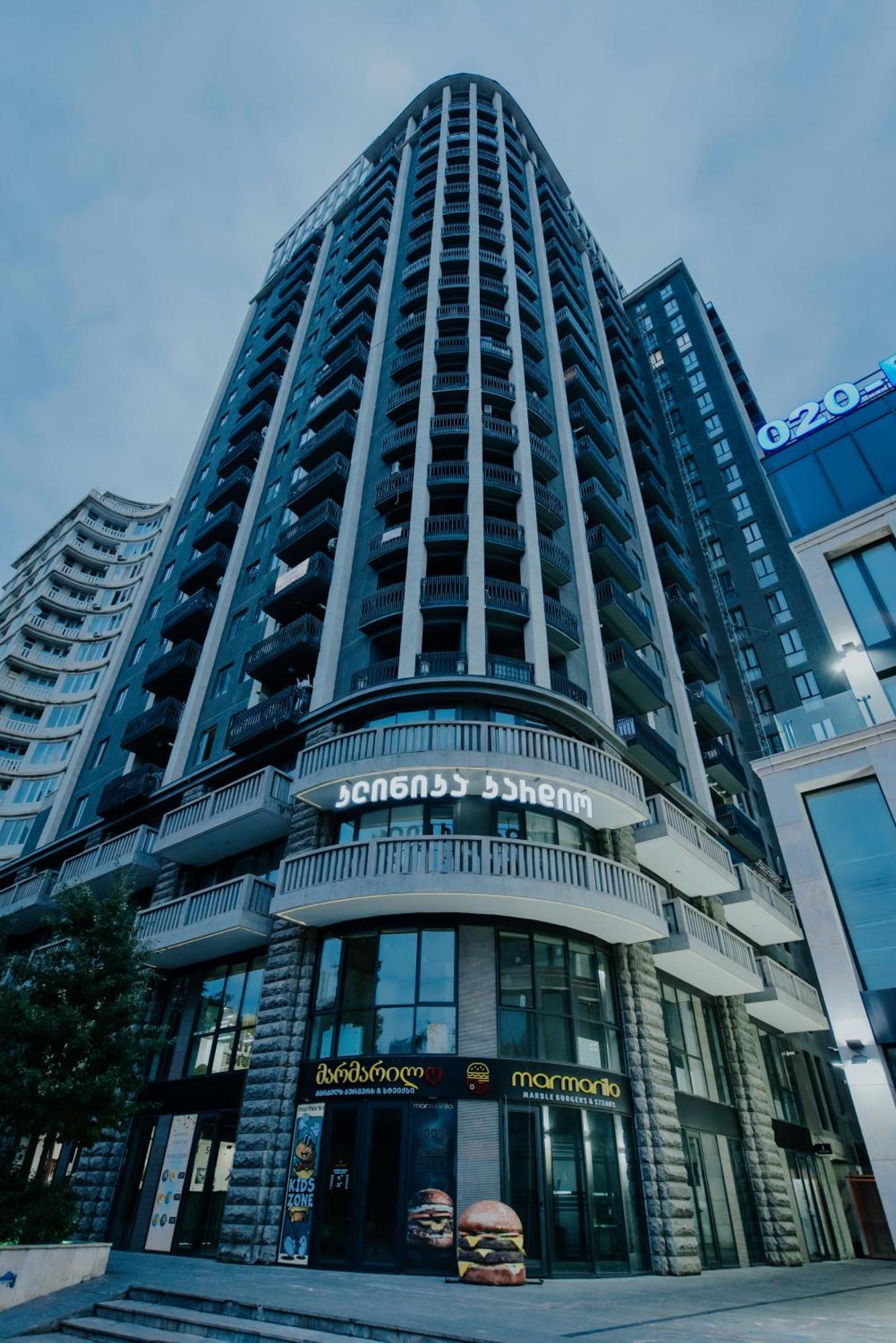 تبليسي Skyline Luxury Suites المظهر الخارجي الصورة